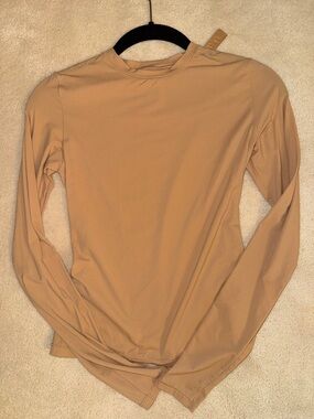 Skims NWT Long Sleeve Crew Neck Top in Ochre